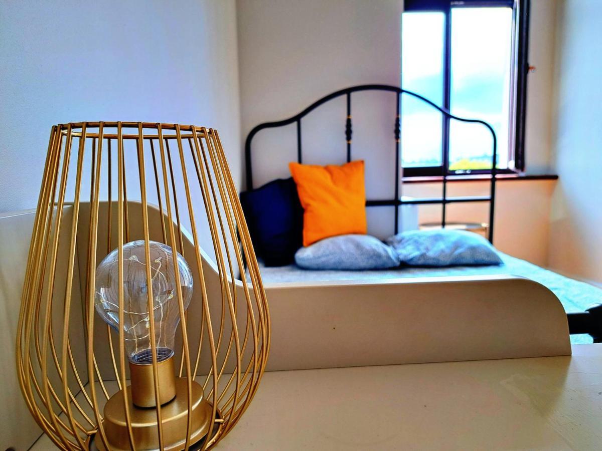 Gingerbread Hostel ทอรูน ภายนอก รูปภาพ